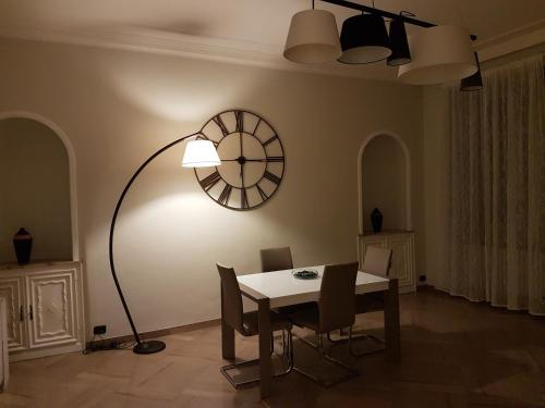 GIURIA 35 - Elegante ed accogliente nei pressi del Valentino, Turín (foto 7)