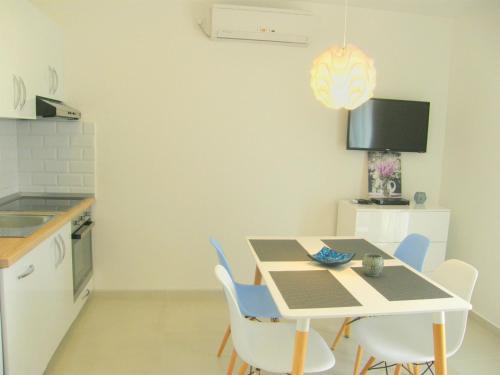 Apartments Mare - image 3