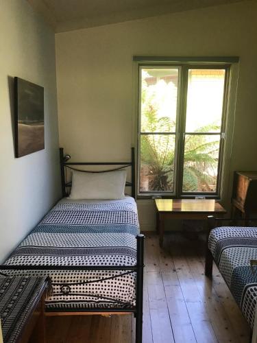 Port Campbell Guesthouse & Flash Packers in เกรทโอเชียนโร้ด พอร์ต แคมป์เบล