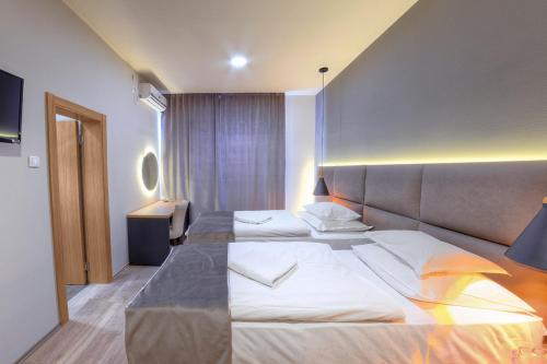 Boutique Hotel St Georgije - image 10