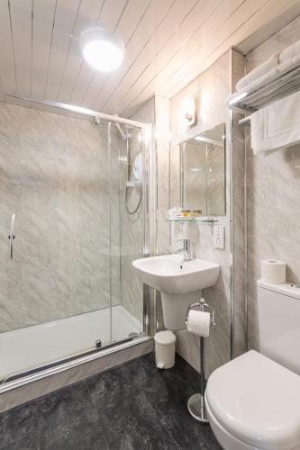 Lamlash Bay Hotel - image 5