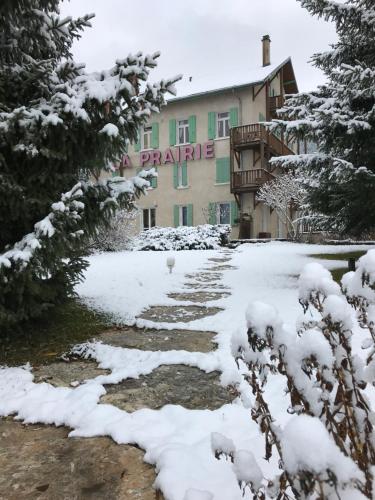 Hotel La Prairie - image 12