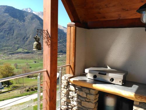 Les GITES DE CAMPARAN - gîte "le GRAND CHALET AVEC SPA ET SAUNA" (Les GITES DE CAMPARAN - gite "le GRAND CHALET AVEC SPA ET SAUNA") in Camparan