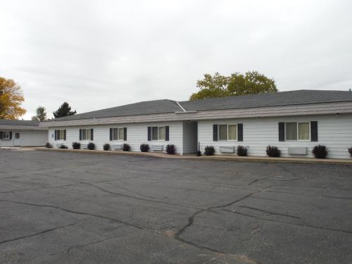 Caravan Motel - Accommodation - Cannon Falls