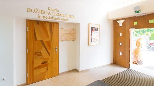 Saint Ignatius Retreat House – Ljubljana, NY