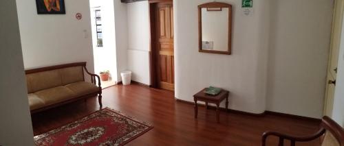 A szálláshely kívülről, Heritage Inn in El Giron
