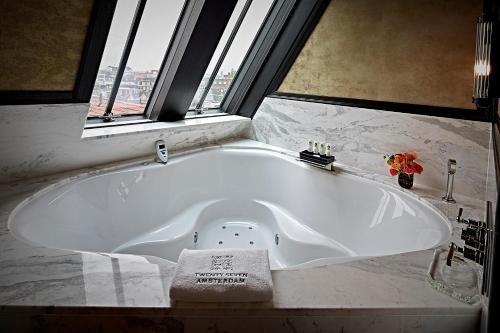 Hotel TwentySeven - Small Luxury Hotels of the World - main image