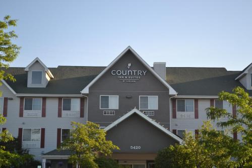 Country Inn & Suites by Radisson, Gurnee, IL