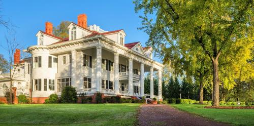 The Twelve Oaks Bed & Breakfast Covington