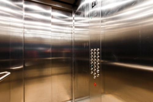 Luxurious Apartments at Žižkov - image 10