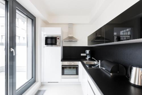 Luxurious Apartments at Žižkov - image 13