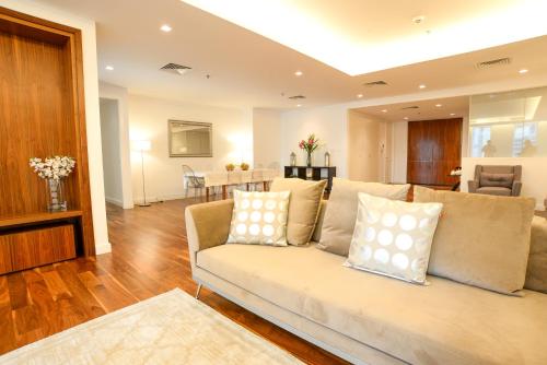 Yallarent Limestone house DIFC - Luxurious and spacious 3BR - image 6
