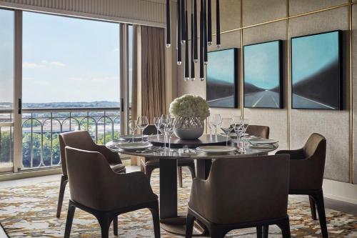 Four Seasons Hotel Austin