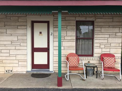 Hotel Kitsmiller on Main – Fredericksburg, TX
