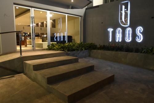 Taos Apart Hotel photo 3