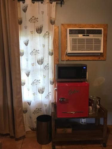 Hotel Kitsmiller on Main – Fredericksburg, TX