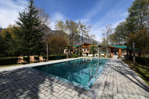 游泳池