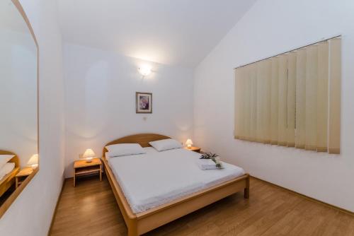  Apartments Manuela in Privlaka