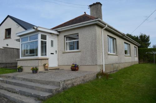 B&B Ballycastle - Drumahaman Cottage - Bed and Breakfast Ballycastle