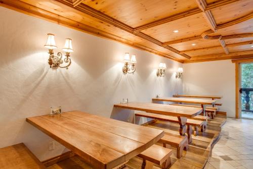 Alpine Rivers Inn - image 8