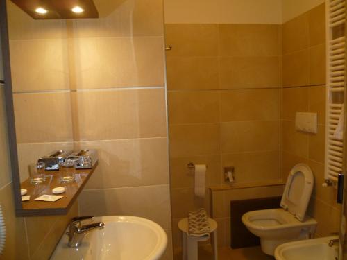Bathroom, Albergo Sole in Mariano Comense