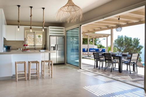  Unique Kefalonia Villa Filakia in Ratzaklíon
