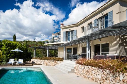  Kaminia Beach Villa in Ratzaklíon