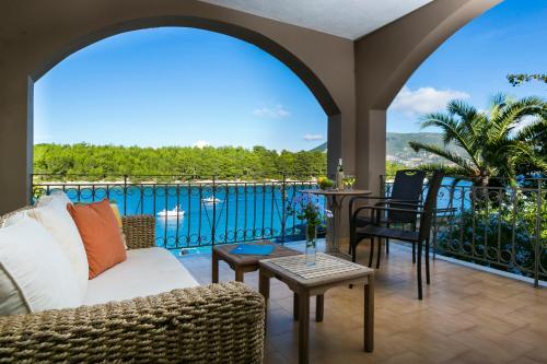 Waterfront Starboard Suite in Fiskardo