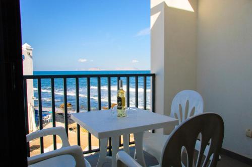 Seaview Famara 1 2