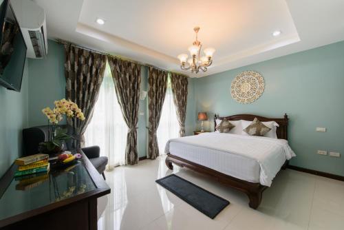 room detail thumbnail 0