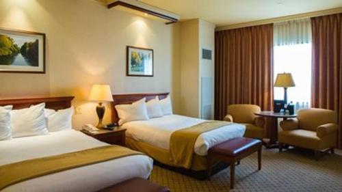 Harrah's Kansas City Hotel & Casino - A Caesars Rewards Destination, Kansas City (photo 4)