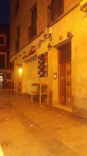  Laurel 12 in Logroño