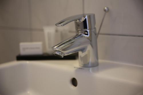 ITC Hotel - image 5