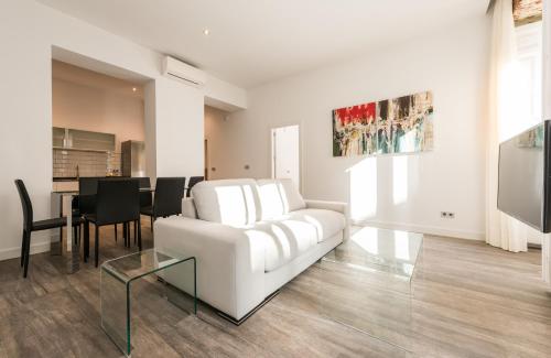 Puerta Del Sol City Center II - image 9