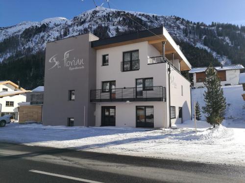 入口, St. Florian Appartements in 加爾蒂市中心