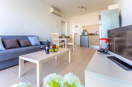Apartment with Balcony image 8