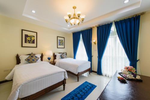 room detail thumbnail 0