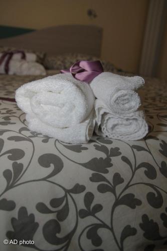 Homesuitehome - image 13