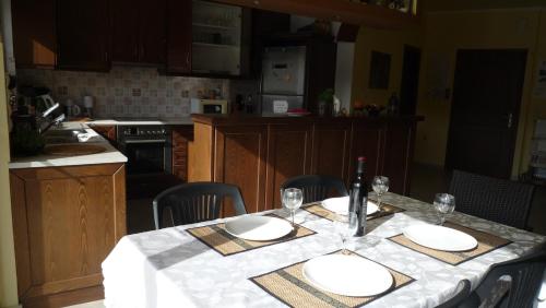 Kitchen, Hostel Stylianos Kissamos in Kissamos