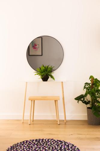 Hiding Space Westgate Apartments - image 10