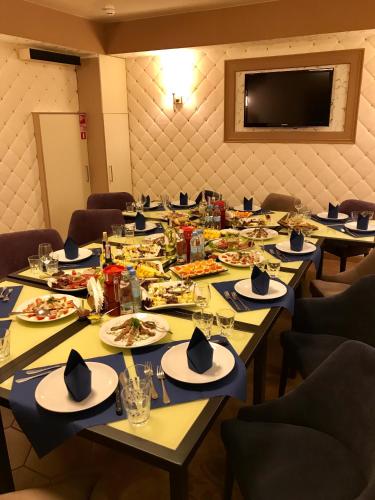 Ételek és italok, Non-stop hotel in Boriszpil