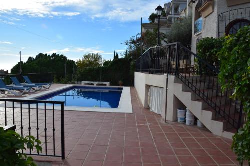 Apartamento-Estudio en Villa con Piscina, Málaga (fotografie 3)