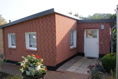 Ferienhaus Ruhnke mit Terrasse & Parkplatz - ABC69 by ABC Fewo Service Wismar