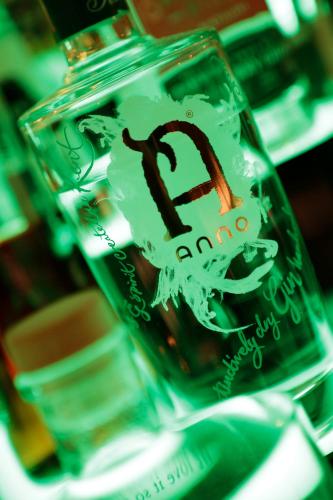 Best Western Plus Burlington Hotel - image 9