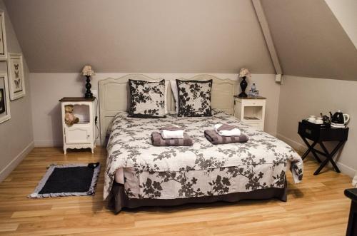 L'Escarbotine Room Type - Double Room with Private Bathroom