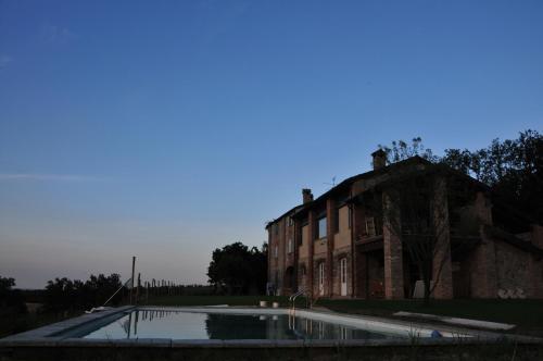 Peldbaseins, Bosco dei Poveri in Gazzola