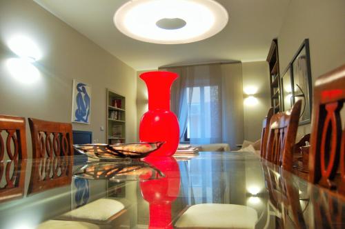 

La Finestrella Suite Apartment