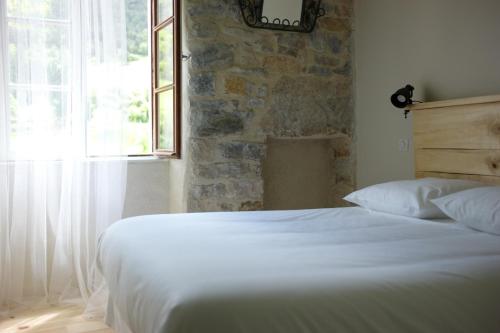 Hotel-Restaurant Le Parisien in Les Vignes (Languedoc-Roussillon)