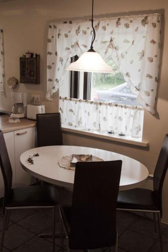 Kitchen, Mjoanes accommodation in Egilstadir