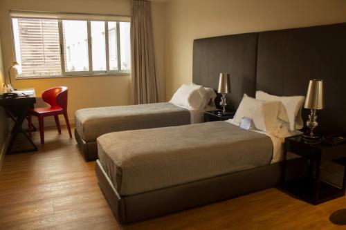 Regency Way Montevideo Hotel